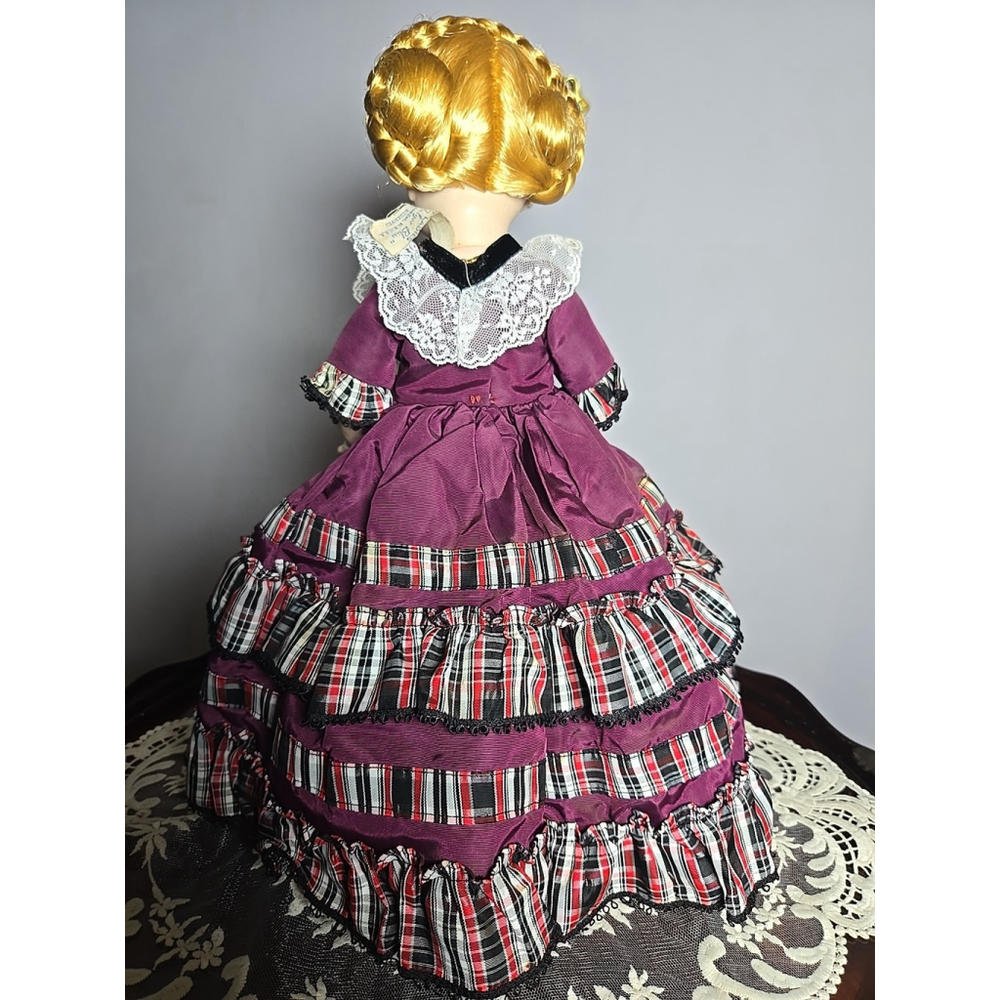 Madame Alexander Betty Taylor Bliss 1512 First Lady Doll Collections 13" - Picture 6 of 12
